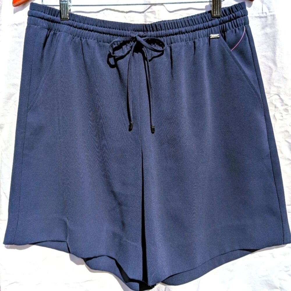 EUC St. John Navy Blue Knit Loose Fit Drawstring Activewear Bermuda Shorts M
